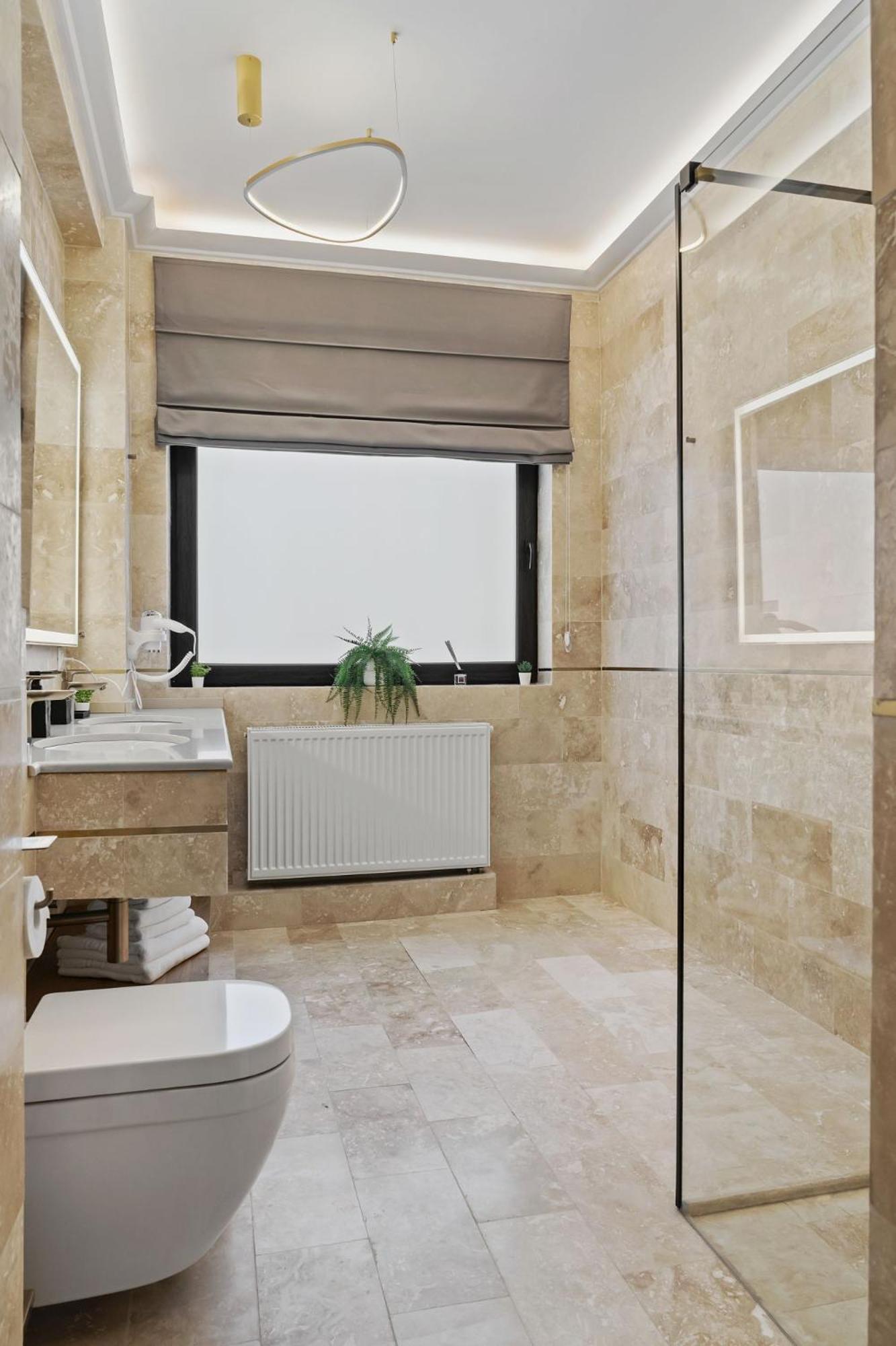 Central Two Rooms Apartment The Paradise Of Lights Bucarest Extérieur photo