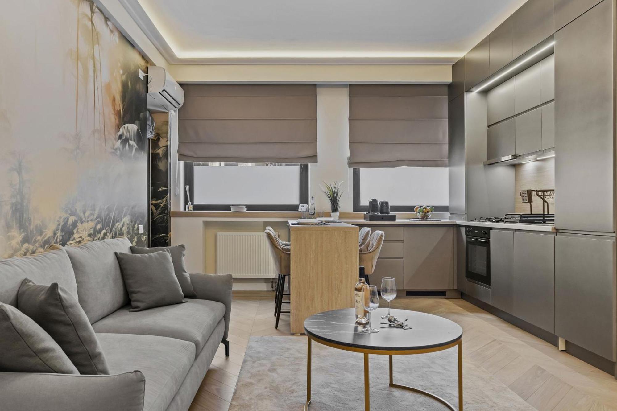 Central Two Rooms Apartment The Paradise Of Lights Bucarest Extérieur photo