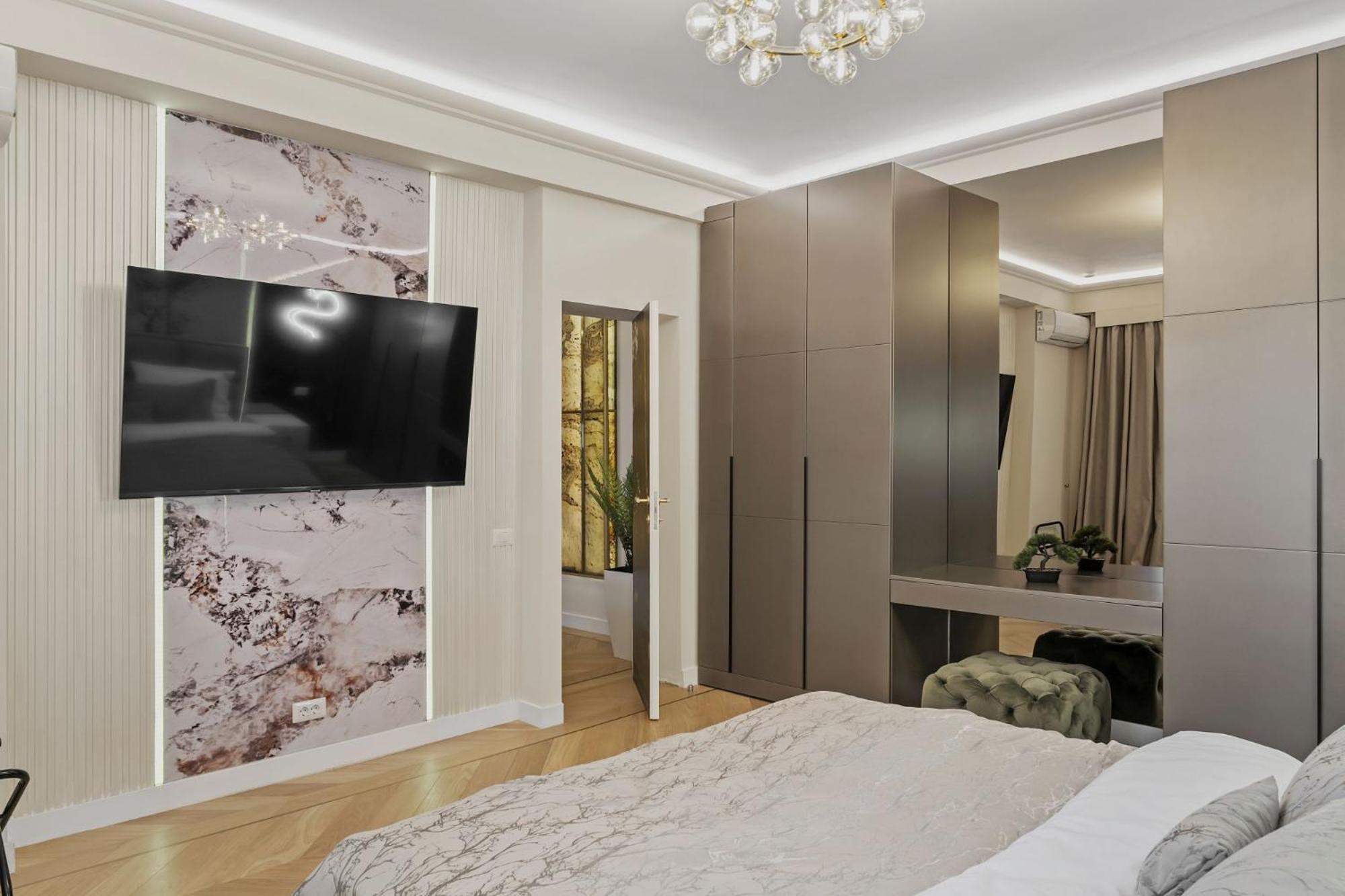 Central Two Rooms Apartment The Paradise Of Lights Bucarest Extérieur photo
