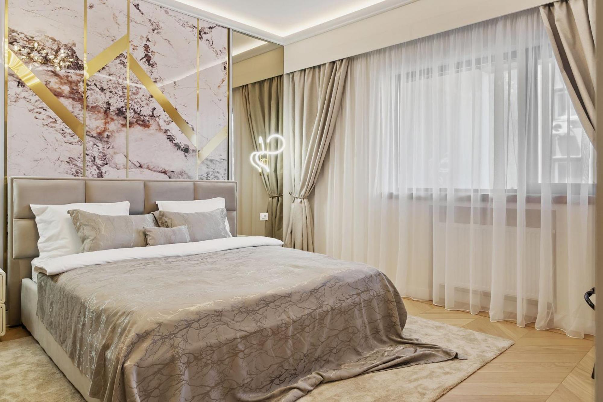 Central Two Rooms Apartment The Paradise Of Lights Bucarest Extérieur photo